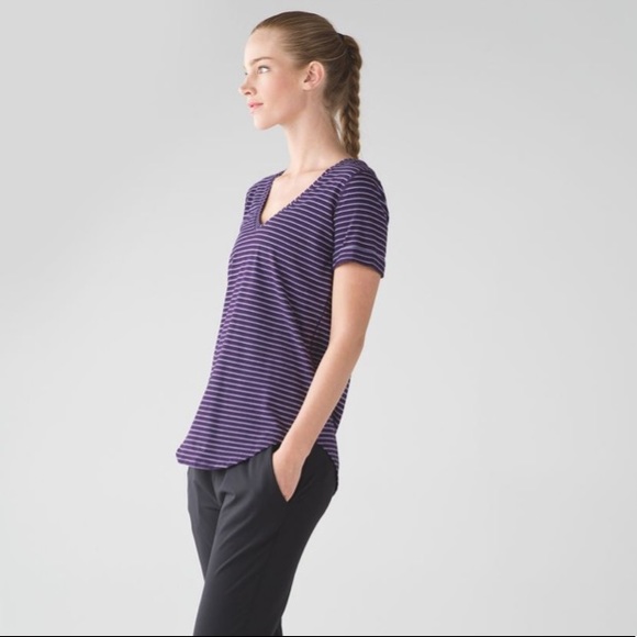 🍋 Lululemon Love Tee II Sz. 4/6 - Picture 3 of 8